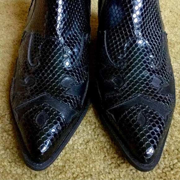 Dolls Kill Lightning Boots - Picture 4 of 7